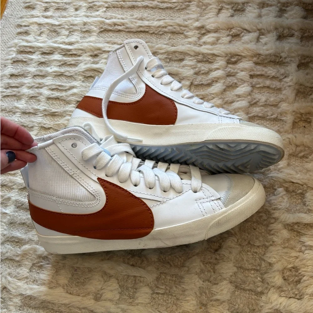 Nike blazers White and Brown High-Top Sneakers - Picture 1 of 9